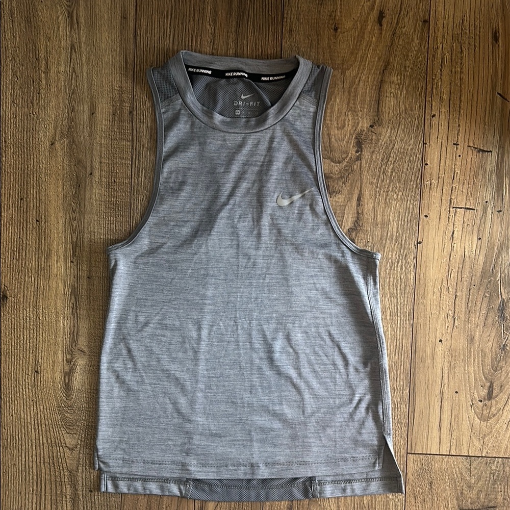 Nike Women’s Gray Tank Top
